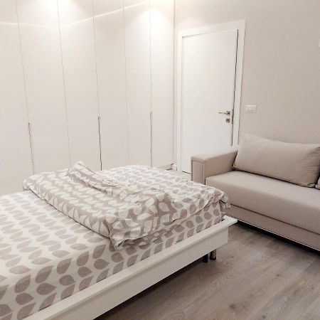 Luxurious Double Bedroom Suite Tirana Esterno foto