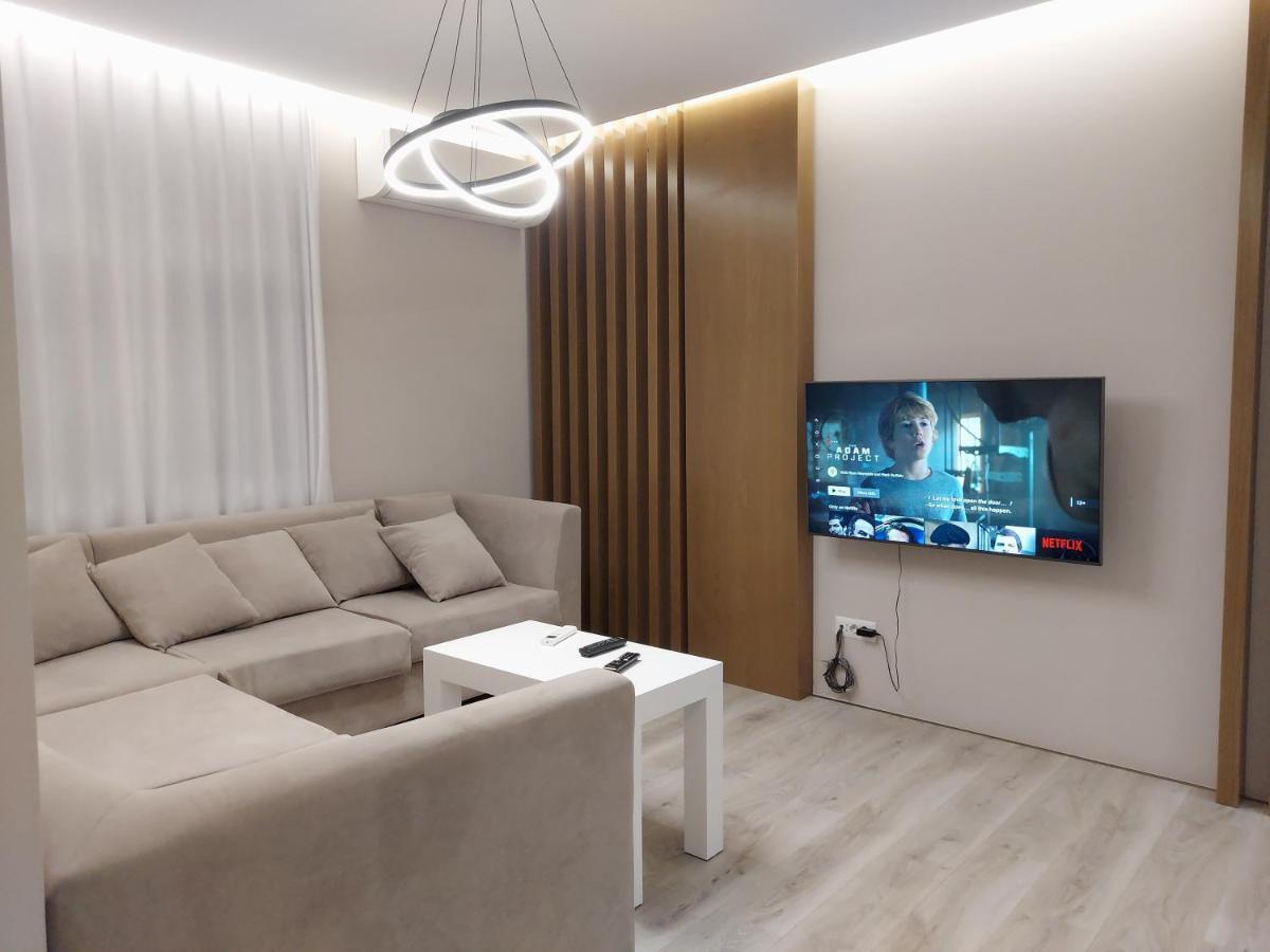 Luxurious Double Bedroom Suite Tirana Esterno foto