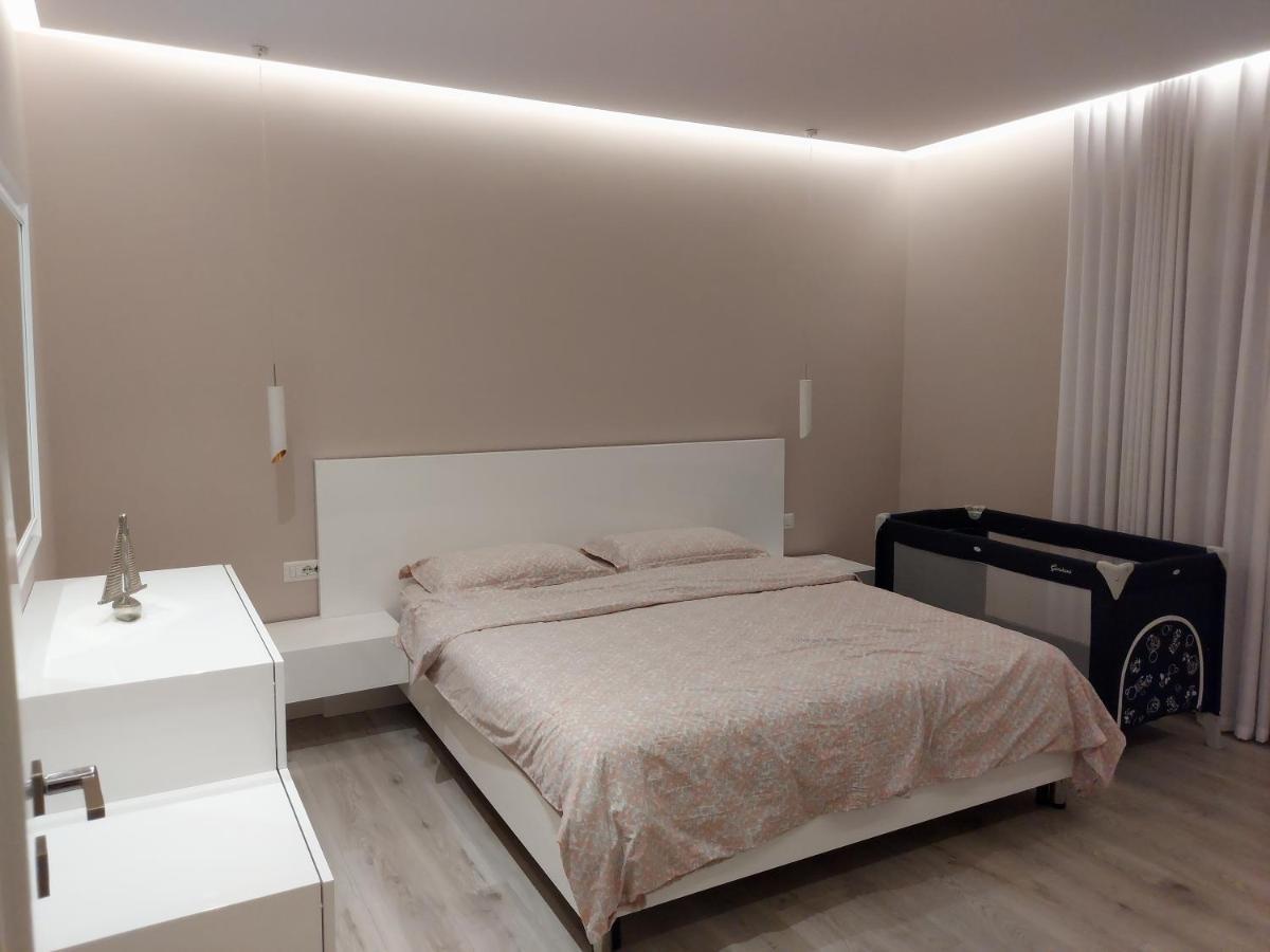 Luxurious Double Bedroom Suite Tirana Esterno foto