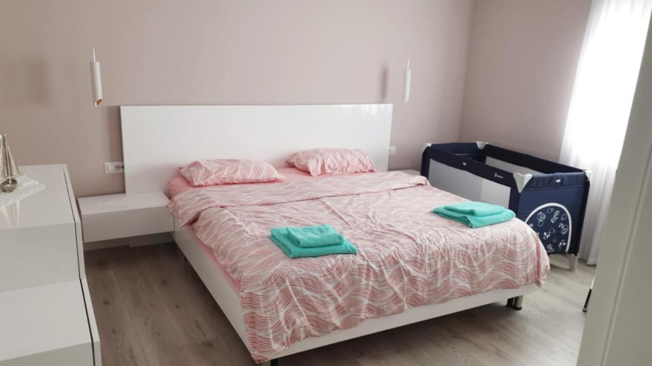 Luxurious Double Bedroom Suite Tirana Esterno foto